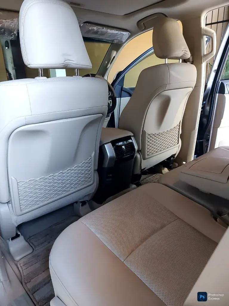 2017 Toyota Land Cruiser Prado TX — image 9
