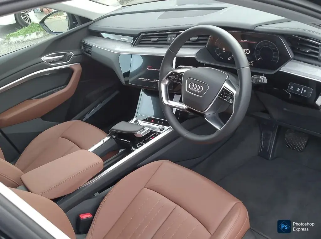 Audi e-tron 50 quattro — image 7
