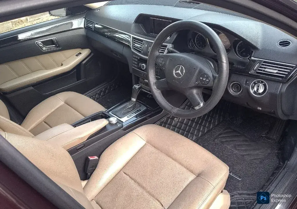 2010 Mercedes-Benz E200 CGI — image 8