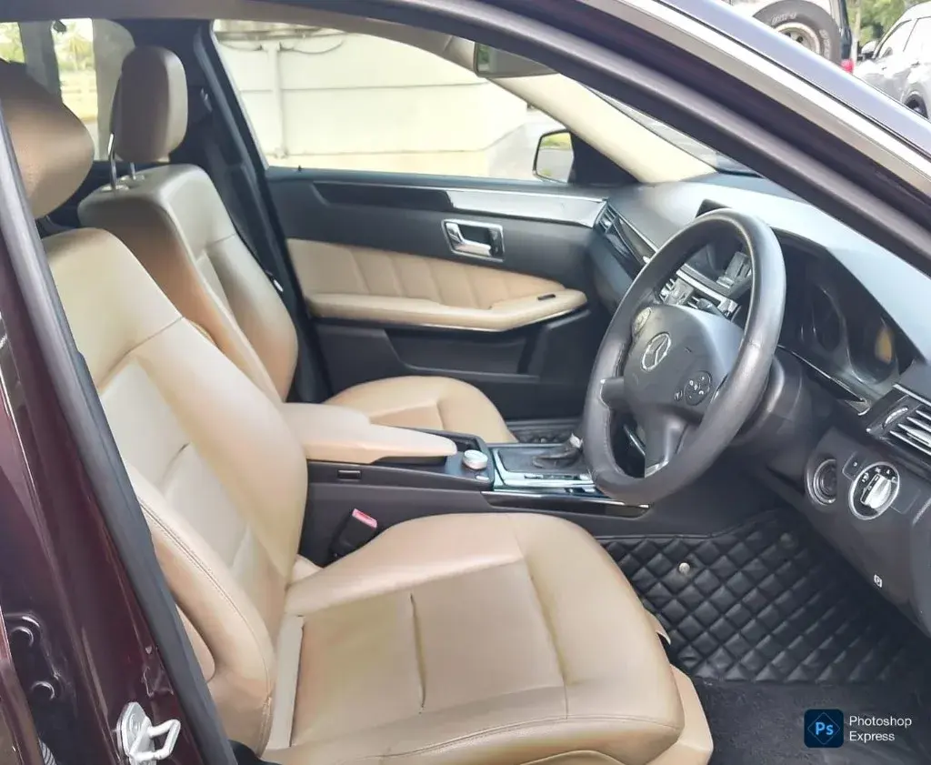 2010 Mercedes-Benz E200 CGI — image 9