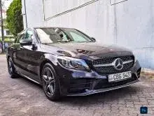 Mercedes-Benz C200 (2018) — photo